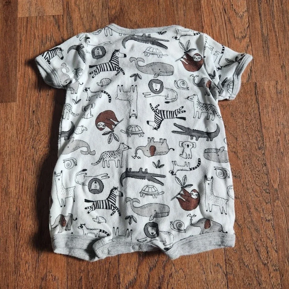 Carters Newborn Baby Boy Girl Animal Print Snap Front Cotton Romper Grey 417